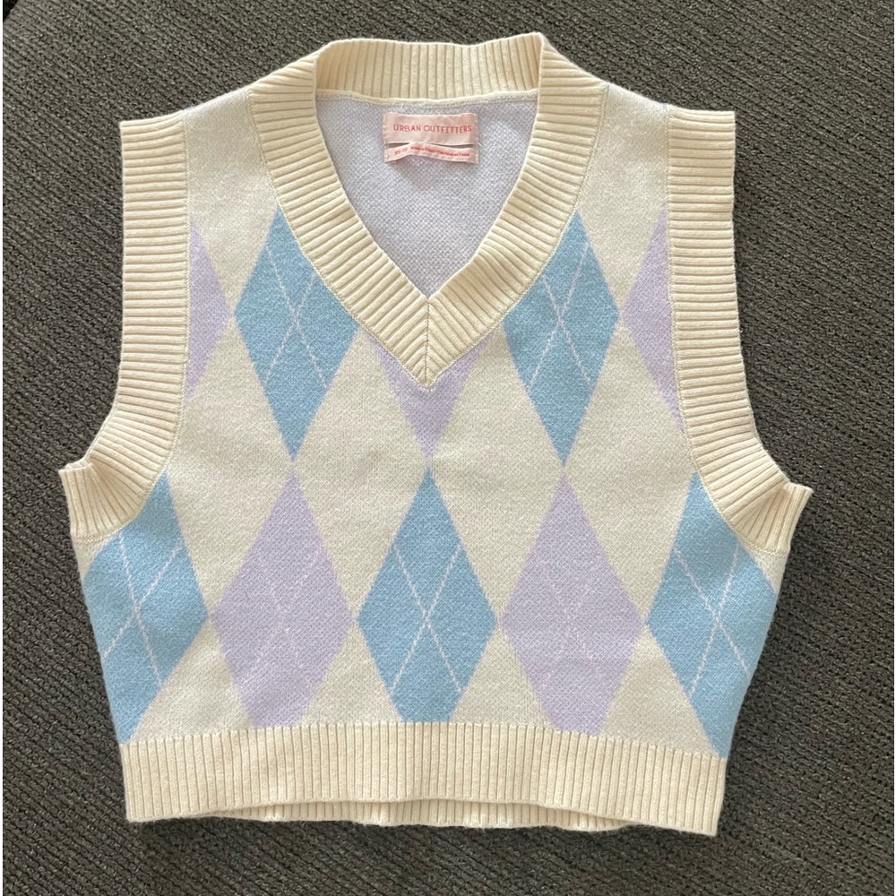 Urban Outfitters cropped argyle sweater vest XS